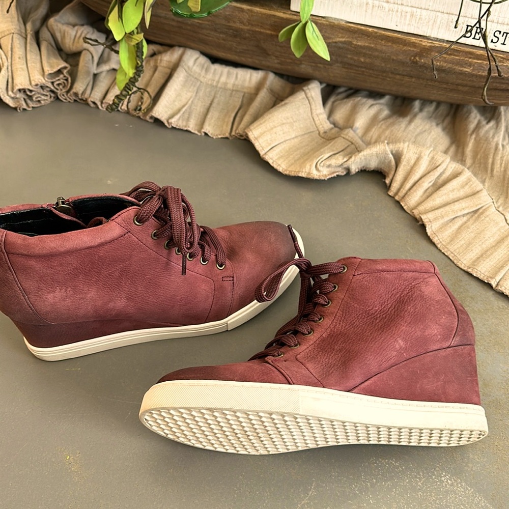 Caslon wedge sneaker